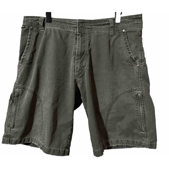 Kuhl Men's Size 34 Vintage Patina Dye Muted Green Zip Cargo Shorts 34" x 10" - Picture 1 of 5